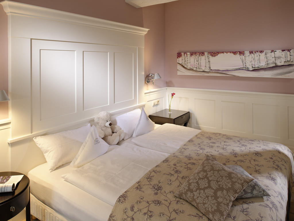 Landhotel Zum Baeren Balduinstein Room photo